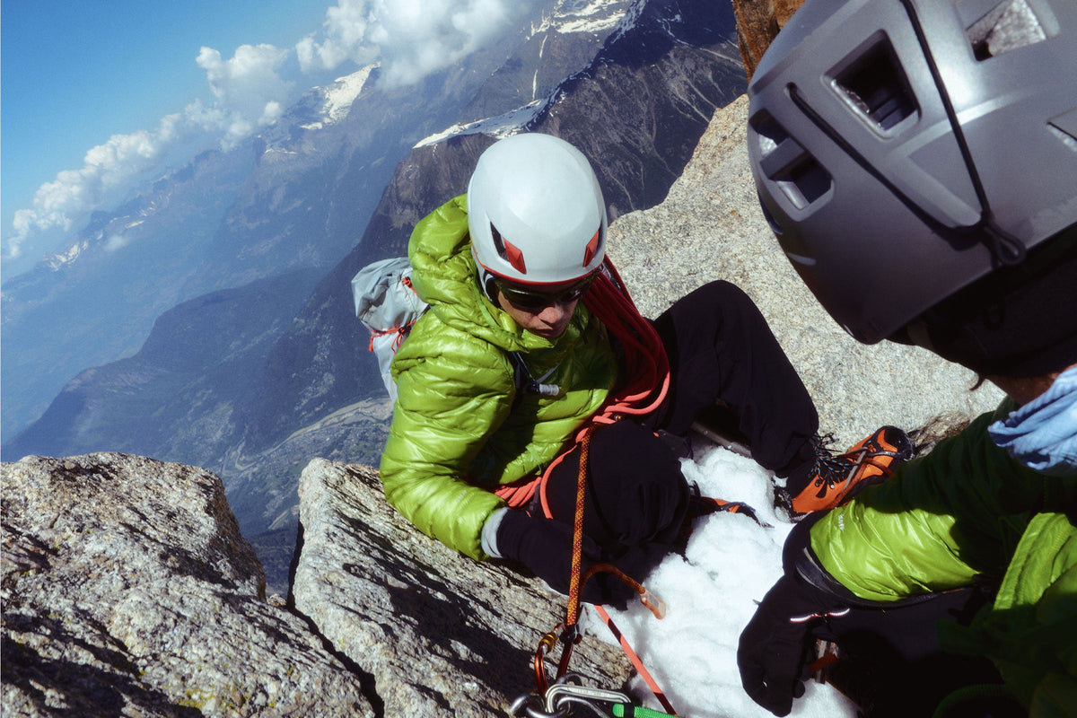 Waves 800FP Puffer: Rethinking Lightweight Down Insulation